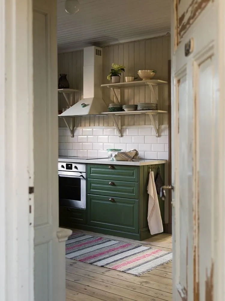 Photo: Kitchen and Dining Room in Provence and Country Style, Scandinavian, Eclectic, House, Sweden, Cottage, Home and Garden, 4 or more – photos on our site