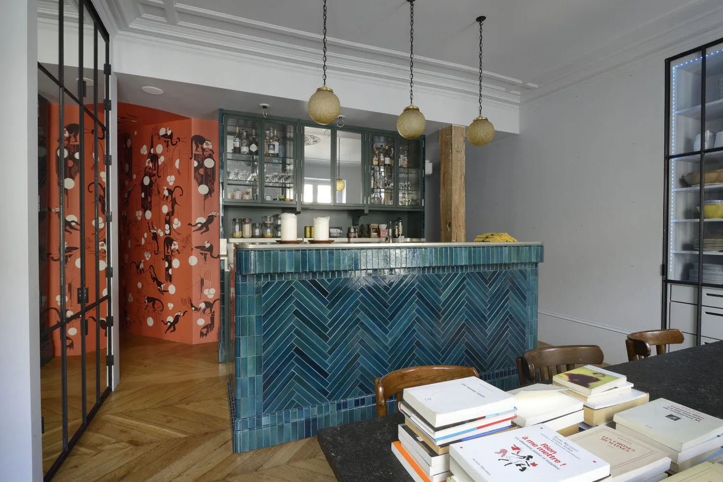 Photo: in style , Scandinavian, Modern, Apartment, White, Paris, Red, Blue, Guide, Over 90 square meters – photo on our website