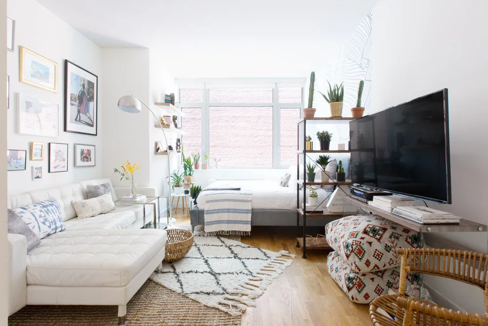 照片:斯堪的纳维亚风格客厅,室内装饰,小公寓,纽约指南 – 我们网站上的照片