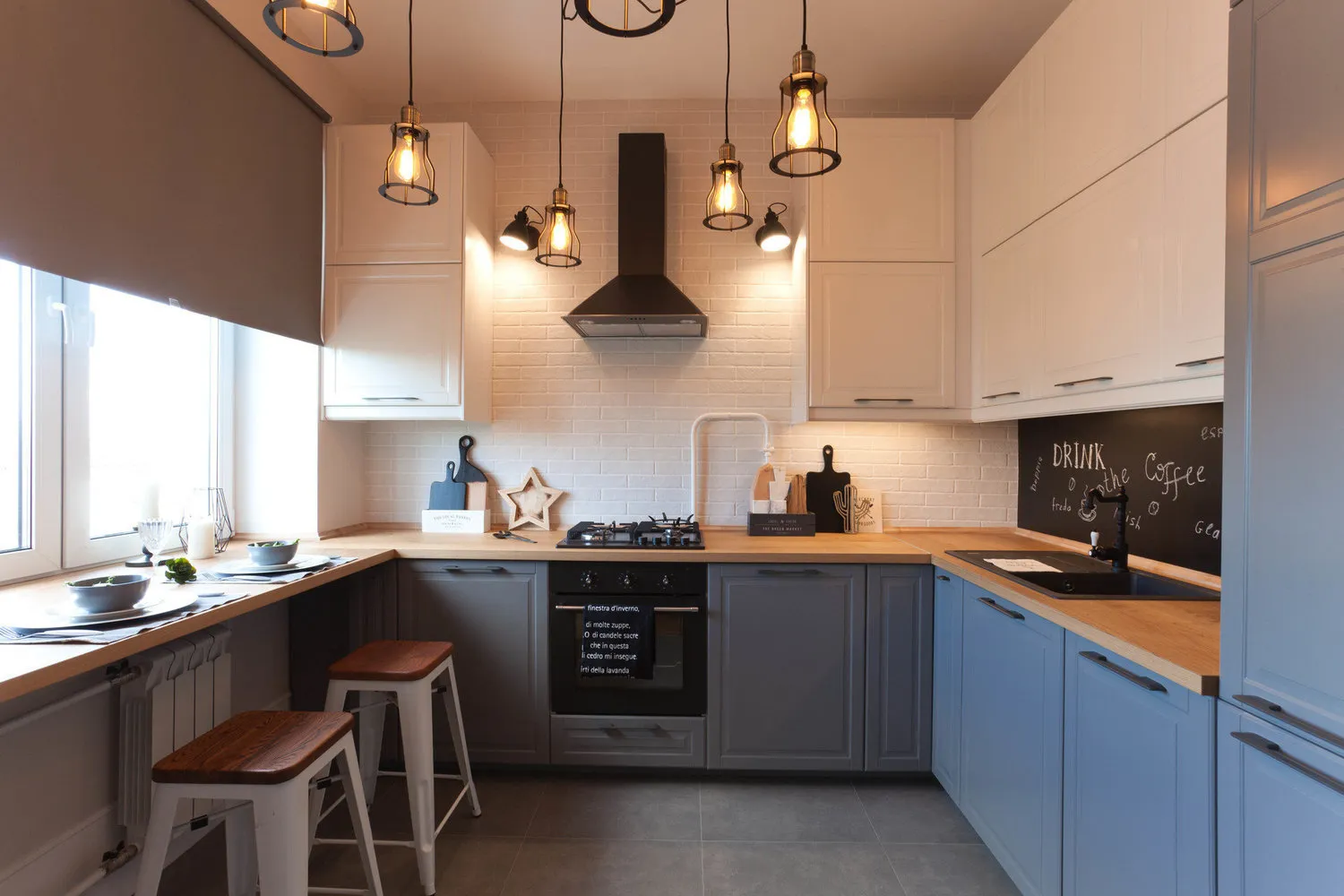 照片：斯堪的纳维亚风格厨房和餐厅，Gid，宜家，Geometrium，伊琳娜·拉夫伦季耶娃，安娜·克拉克，尤莉亚·切尔诺娃，奥克萨娜·潘特列耶娃，奥尔加·卡亚尼，叶卡捷琳娜·贝利亚科娃，尤莉亚·韦谢洛娃，尤莉亚·卡莱米，奥尔加·瓦西列娃，安娜·苏哈亚，伊琳娜·彼得罗娃，TaupeHome，尤莉亚·沙德里娜 – 我们的网站上的照片