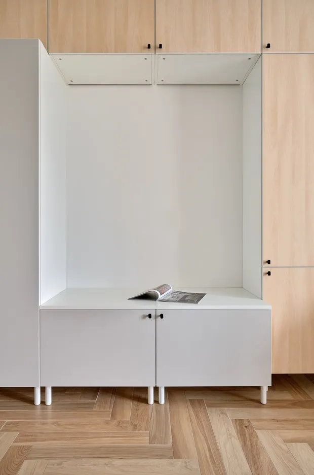 Foto: Entrada en estilo moderno, minimalismo, consejos, #cómoahorrar – foto en nuestro sitio web