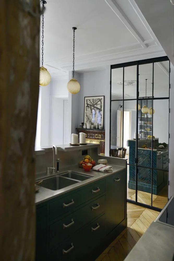 Photo: in style , Scandinavian, Modern, Apartment, White, Paris, Red, Blue, Guide, Over 90 square meters – photo on our website