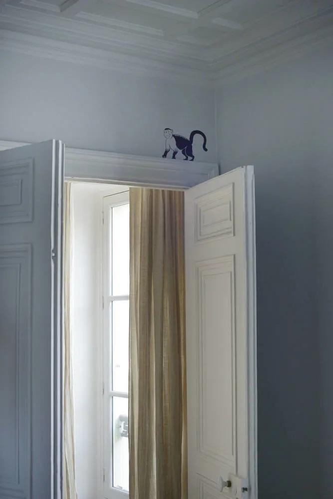 Photo: in style , Scandinavian, Modern, Apartment, White, Paris, Red, Blue, Guide, Over 90 square meters – photo on our website