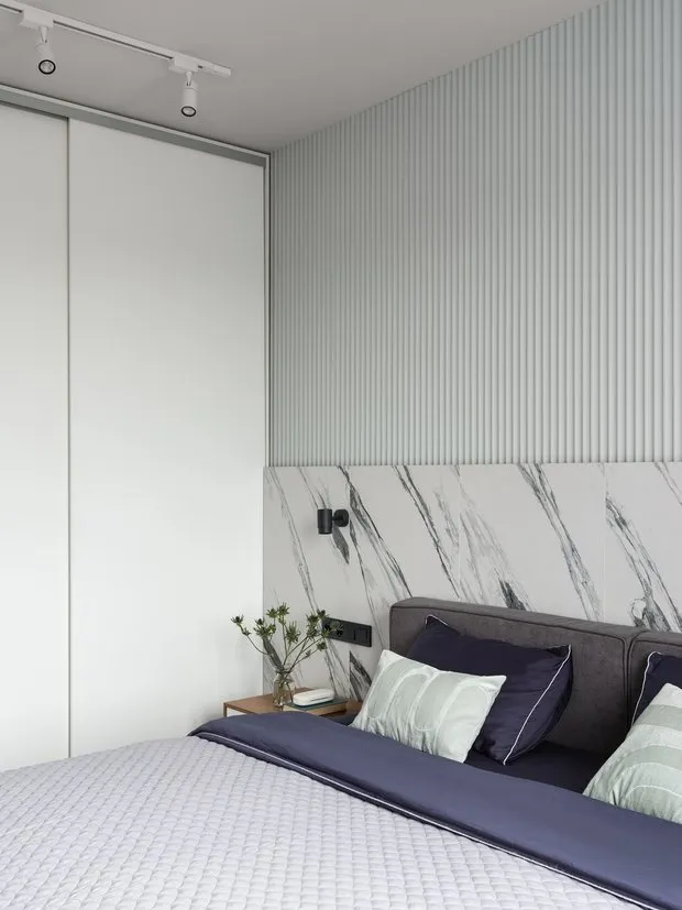 Foto: Schlafzimmer im modernen Stil, Wohnung, Projekt der Woche, Sankt Petersburg, 2 Zimmer, 40-60 m², Anastasia Zarqua – Foto auf unserer Website