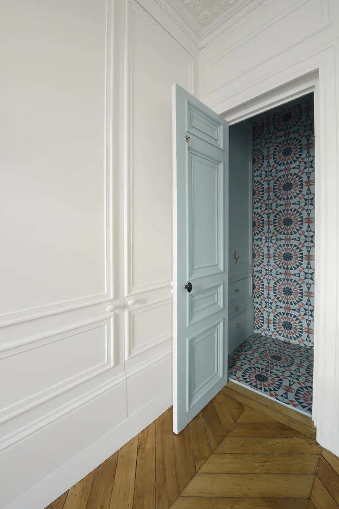 Photo: in style , Scandinavian, Modern, Apartment, White, Paris, Red, Blue, Guide, Over 90 square meters – photo on our website