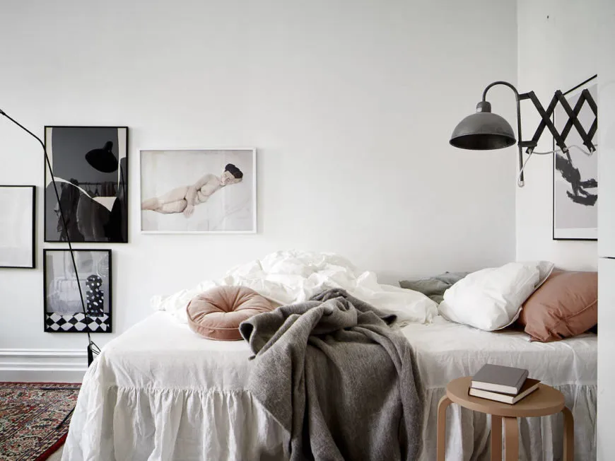 照片：卧室，北欧、阁楼、现代、混合装饰、公寓，瑞典，装饰、家具和灯光、白色、极简主义、哥德堡、1室、最多40平方米，艾玛·菲舍尔 – 我们网站上的照片
