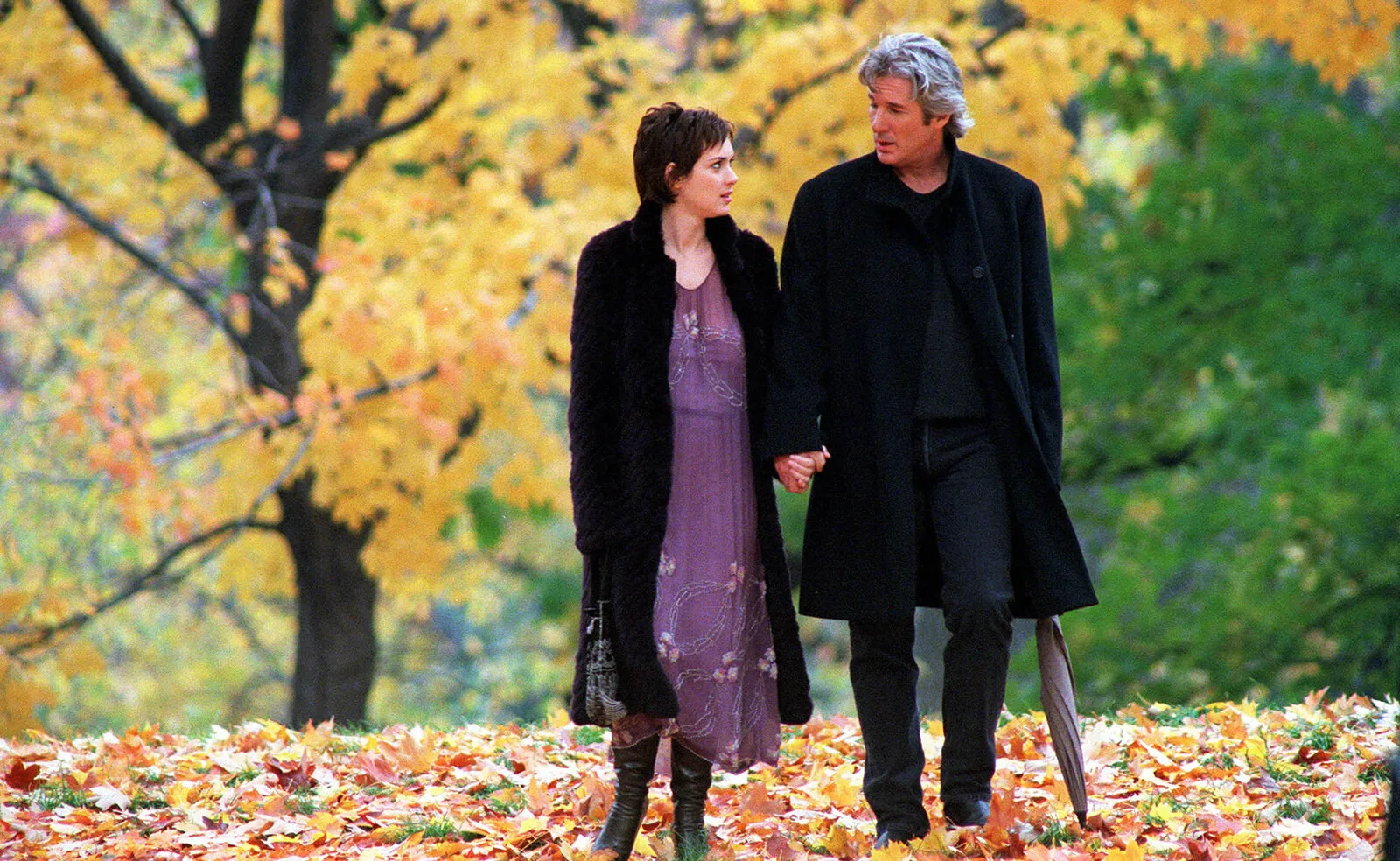 Frame from the movie "Autumn in New York" (2000)