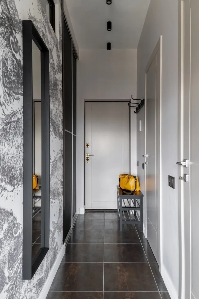 照片:现代风格走廊、阁楼、公寓、搬迁、玛丽娜·萨尔基相、一居室、小于40平方米 – 我们网站上的照片