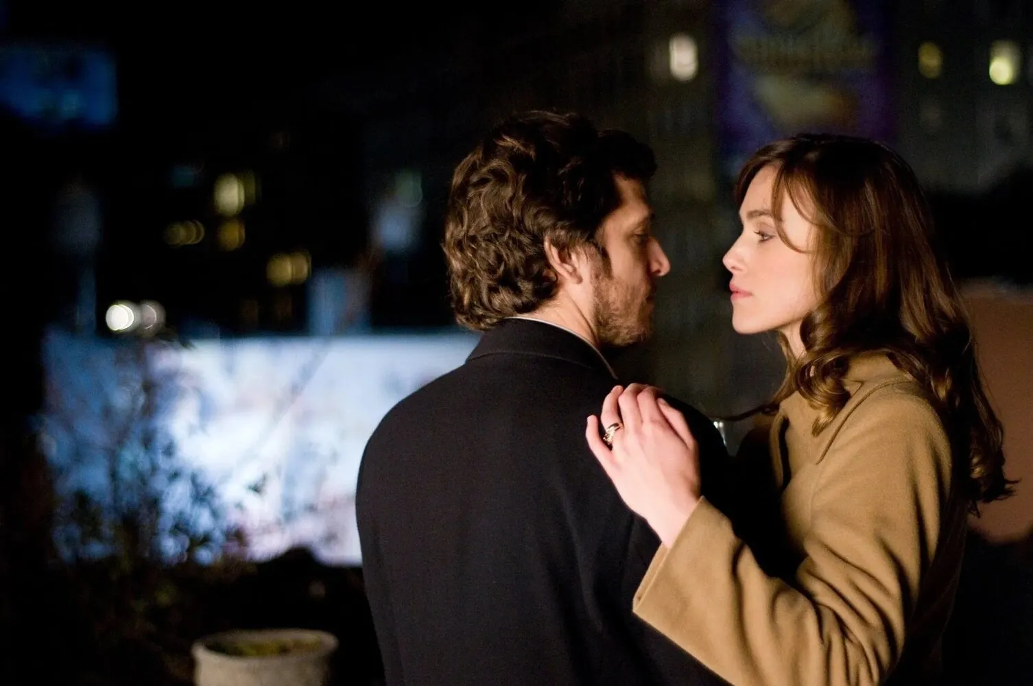 Frame from the movie "Last Night in New York" (2010)