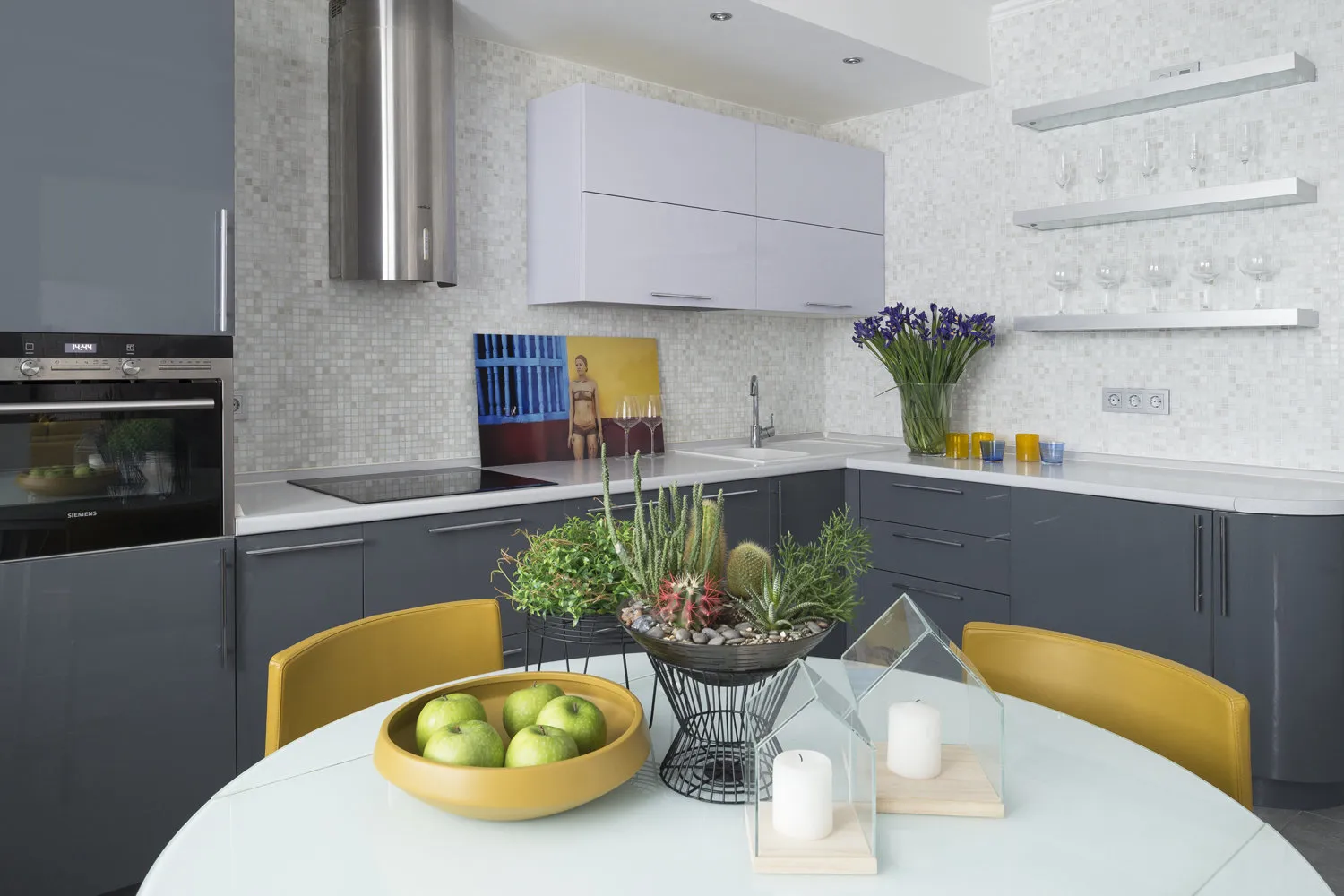 照片：现代风格厨房和餐厅，北欧风格，技巧，奥尔加·卡拉亚尼，叶卡捷琳娜·贝利亚科娃，最爱技巧 – 网站上的照片