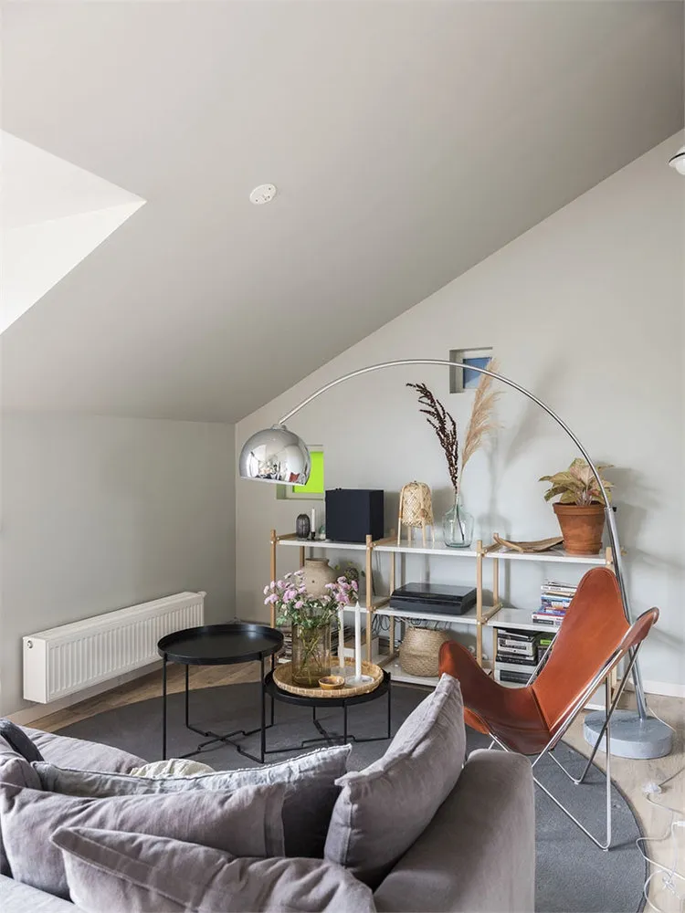 照片:北欧风格客厅,公寓,技巧,白色,极简主义,米色,蓝色 – 我们网站上的照片