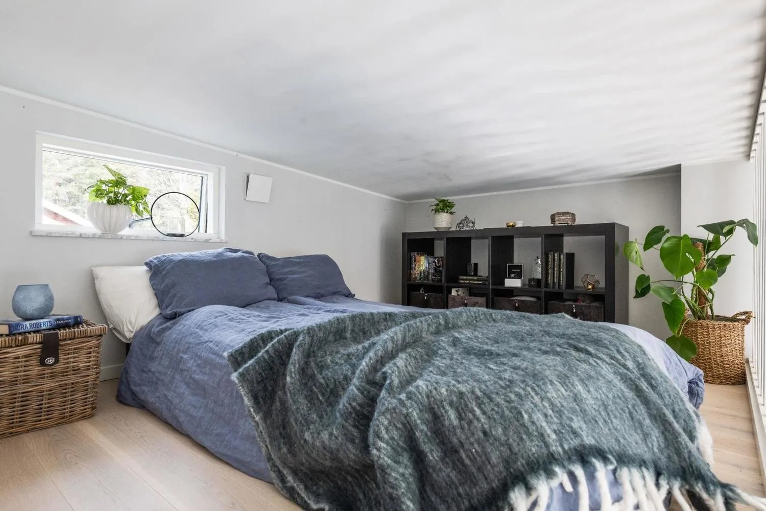 照片:白色、黑色、灰色,房屋与小屋,面积小于40平方米 – 我们网站上的照片