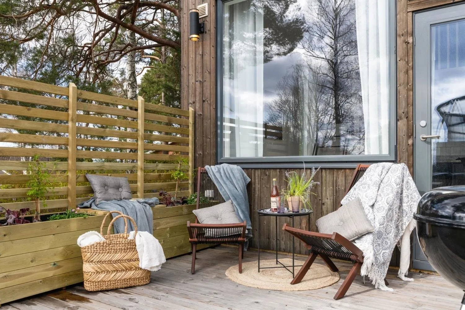 照片:白色、黑色、灰色,房屋与小屋,面积小于40平方米 – 我们网站上的照片