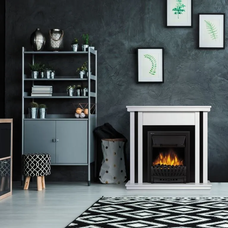 照片:北欧风格客厅,技巧,室内设计中的电暖炉,城市公寓壁炉,公寓壁炉——我们网站上的照片