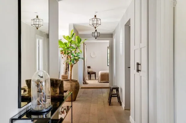 照片:普罗旺斯与小屋风格、北欧、现代、房屋、白色、极简主义、灰色、棕色、家居与花园——我们网站上的照片