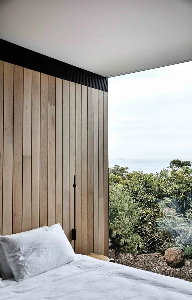 照片:极简风格卧室,房屋、米色、灰色、生态 – 网站上的照片