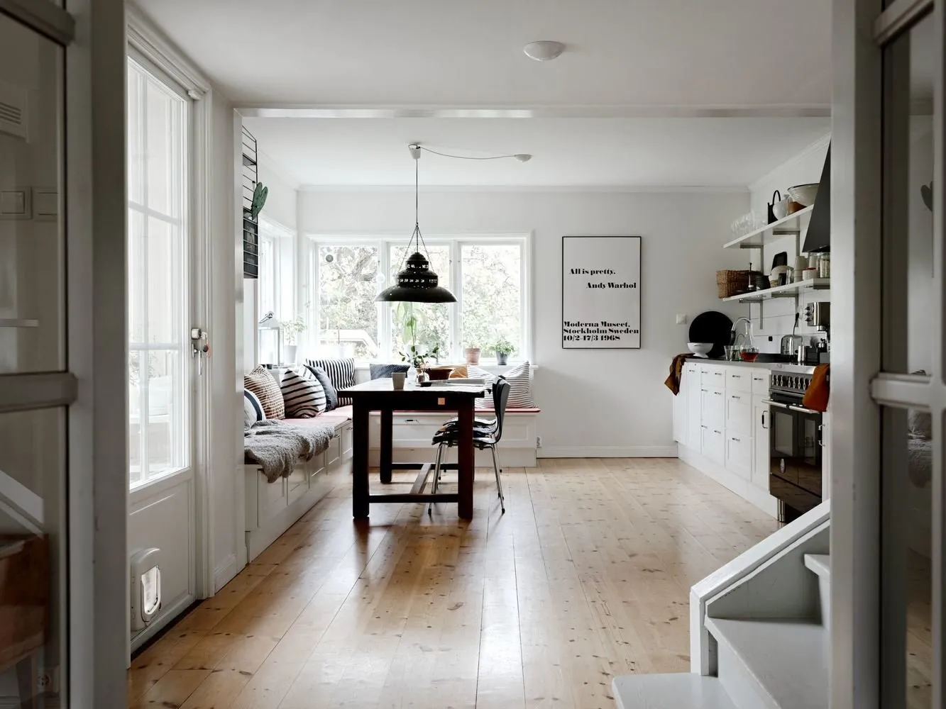 照片：斯堪的纳维亚风格、极简主义、房屋和小屋，4人或以上，超过90平方米 – 我们网站上的照片