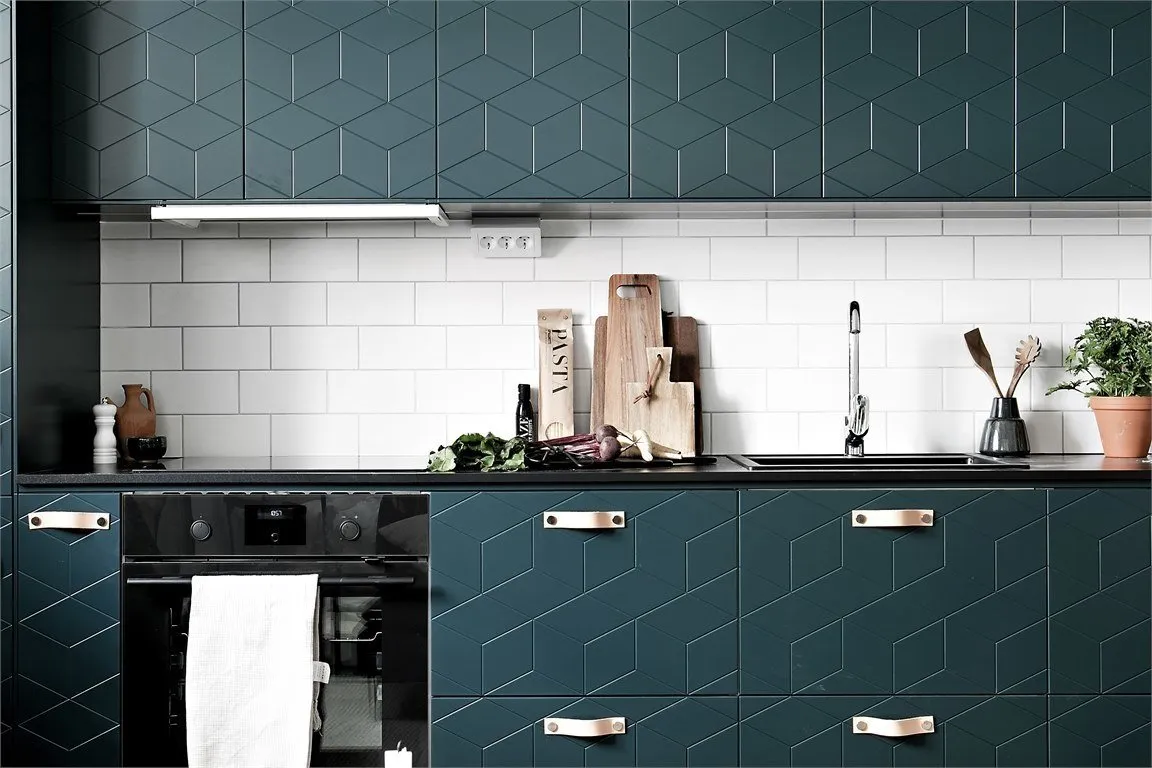 Фотография: Кухня и столовая в стиле Скандинавский, Декор интерьера, Квартира – фото на нашем сайте