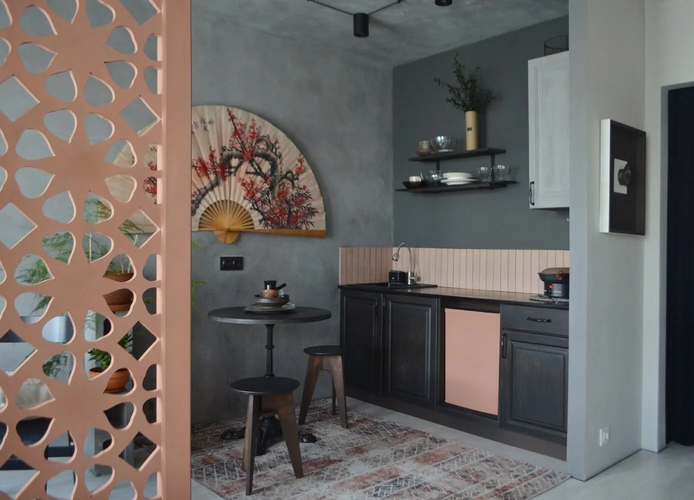 Photo: Kitchen and Dining Room in Modern Style, Eclecticism, Compact Apartment, Apartment, Studio, Project of the Day, under 40 square meters, studio ideas – photos on our website