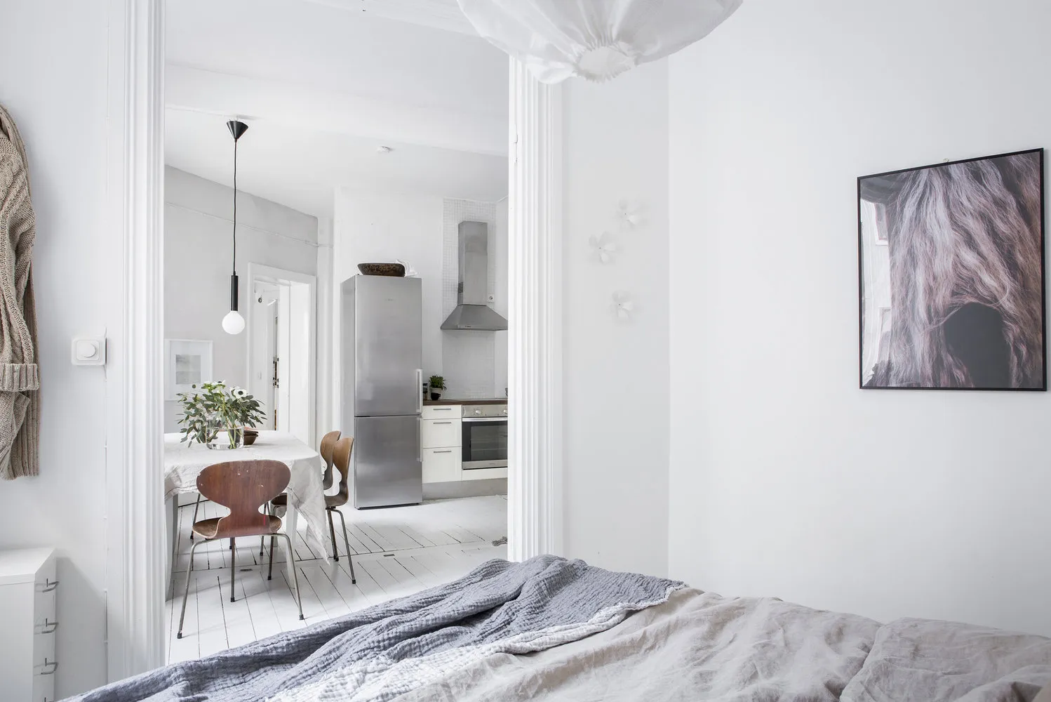 照片:卧室斯堪的纳维亚风格、装饰与DIY,公寓,瑞典,白色,哥德堡,2室,40-60平方米 – 我们网站上的照片