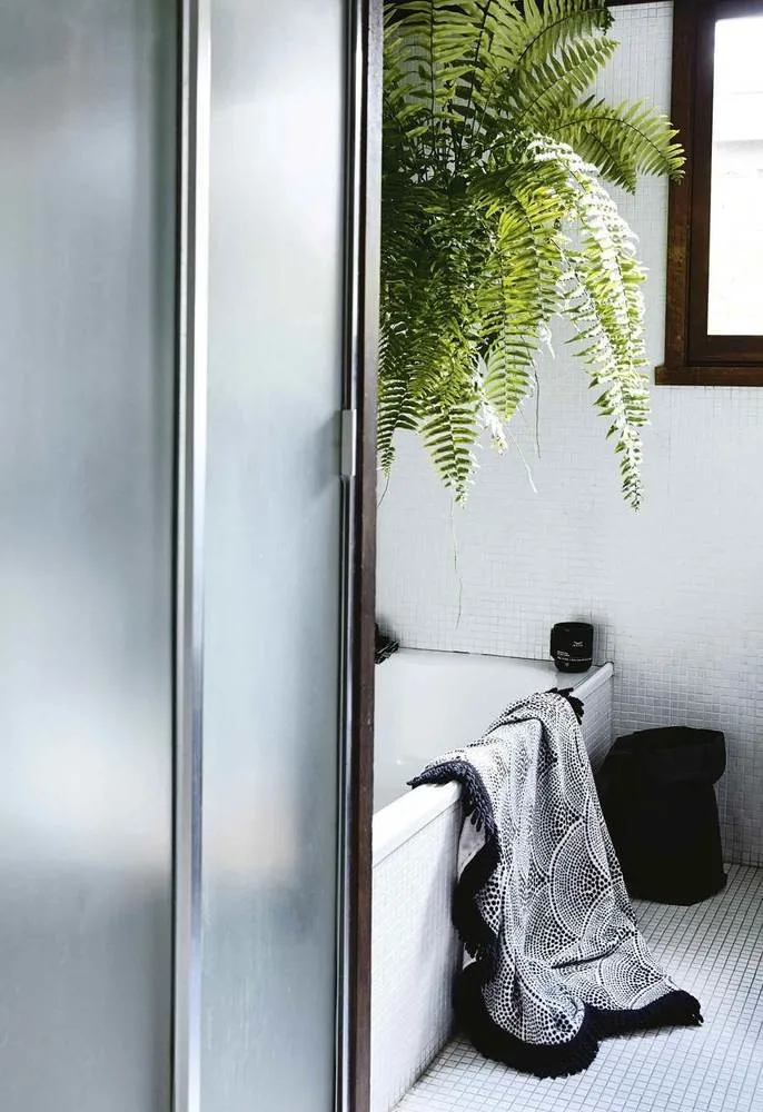 照片：斯堪的纳维亚风格浴室，房屋，澳大利亚，房屋与小屋 – 我们网站上的照片