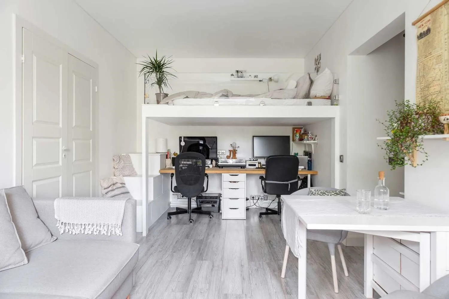 Photo: Living Room in Scandinavian Style, Bedroom, Guide – photo on our website