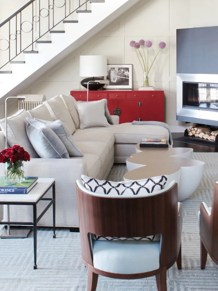 现代风格客厅照片，提示 - 网站上的照片