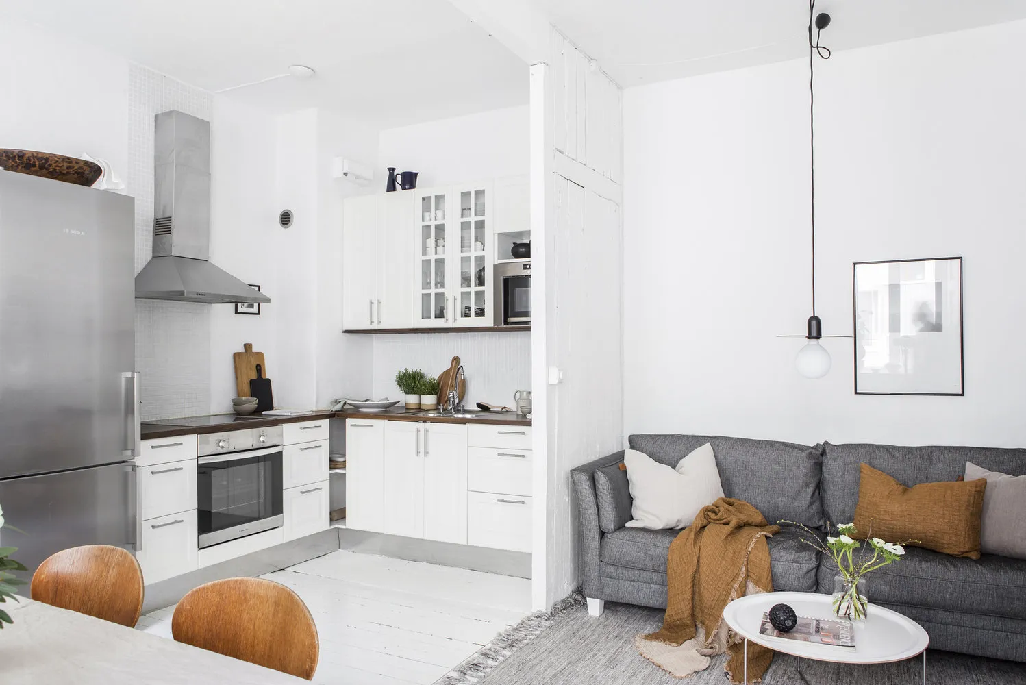 照片:厨房和餐厅斯堪的纳维亚风格、装饰与DIY,公寓,瑞典,白色,哥德堡,2室,40-60平方米 – 我们网站上的照片
