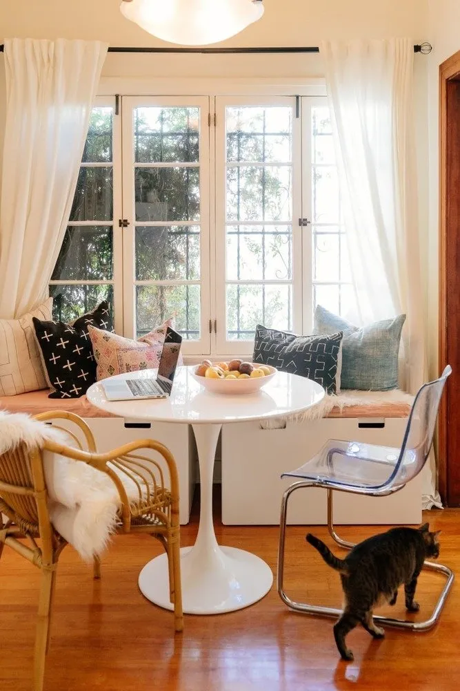 照片：北欧现代风格厨房和餐厅，公寓，小贴士，极简主义 – 网站上的照片