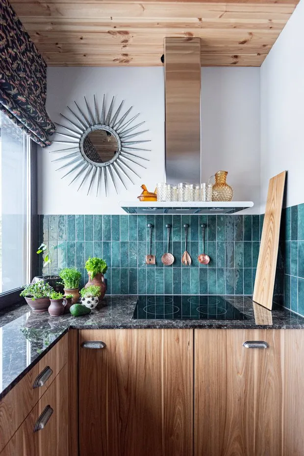 Дизайн: Александр Сафаров и Юлия Мусина