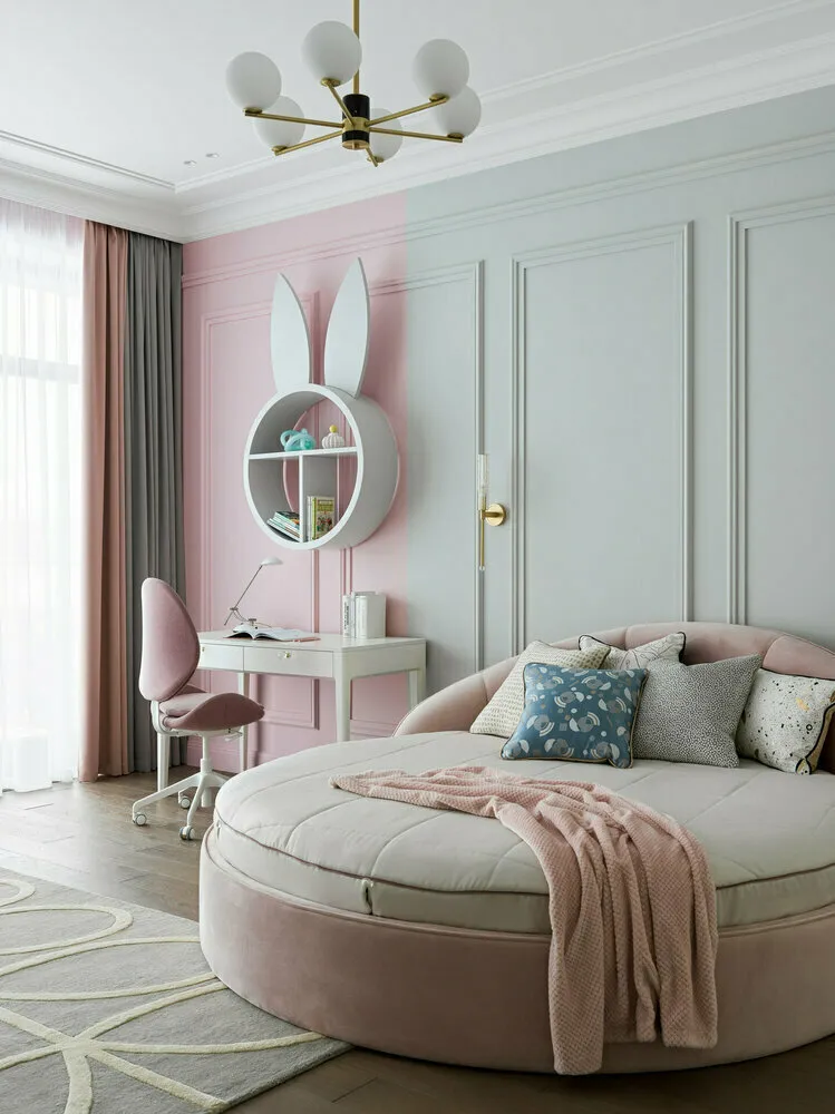 Ejemplo exitoso del diseñador María Rublova: en esta habitación infantil, el área de trabajo está resaltada con color — se logró tanto un atractivo foco como una división clara por función.