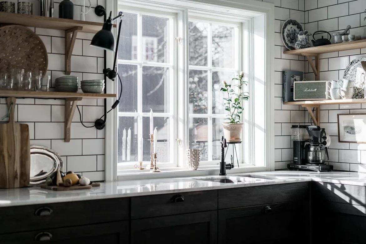 照片:北欧现代风格厨房与餐厅,室内装饰,房屋,瑞典,灰色,哥德堡,中性色调装修,如何以现代风格布置房屋,4间及以上,90平方米以上 – 网站照片