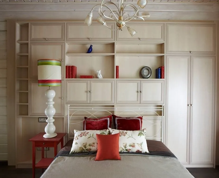 照片:普罗旺斯和乡村风格卧室,技巧 – 网站上的照片