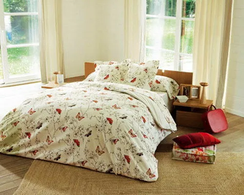 照片：极简主义风格卧室，室内装饰，家居装饰 – 网站上的照片