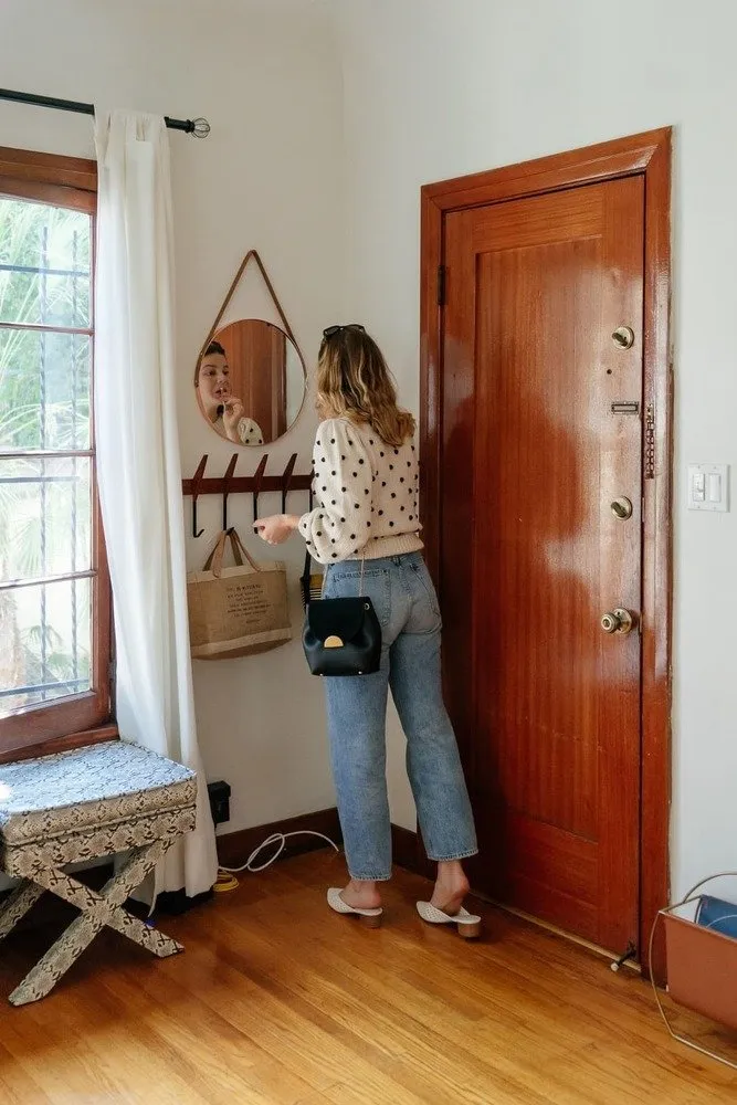 照片：北欧现代风格客厅，公寓，小贴士，极简主义 – 网站上的照片