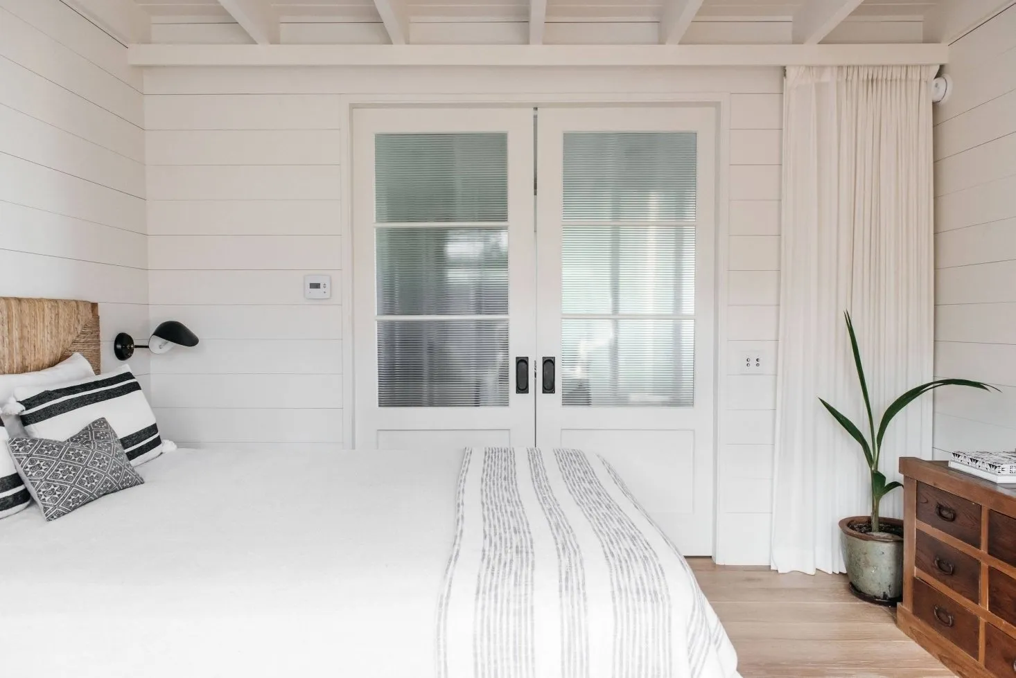 Фотография: Спальня в стиле Скандинавский, – фото на нашем сайте