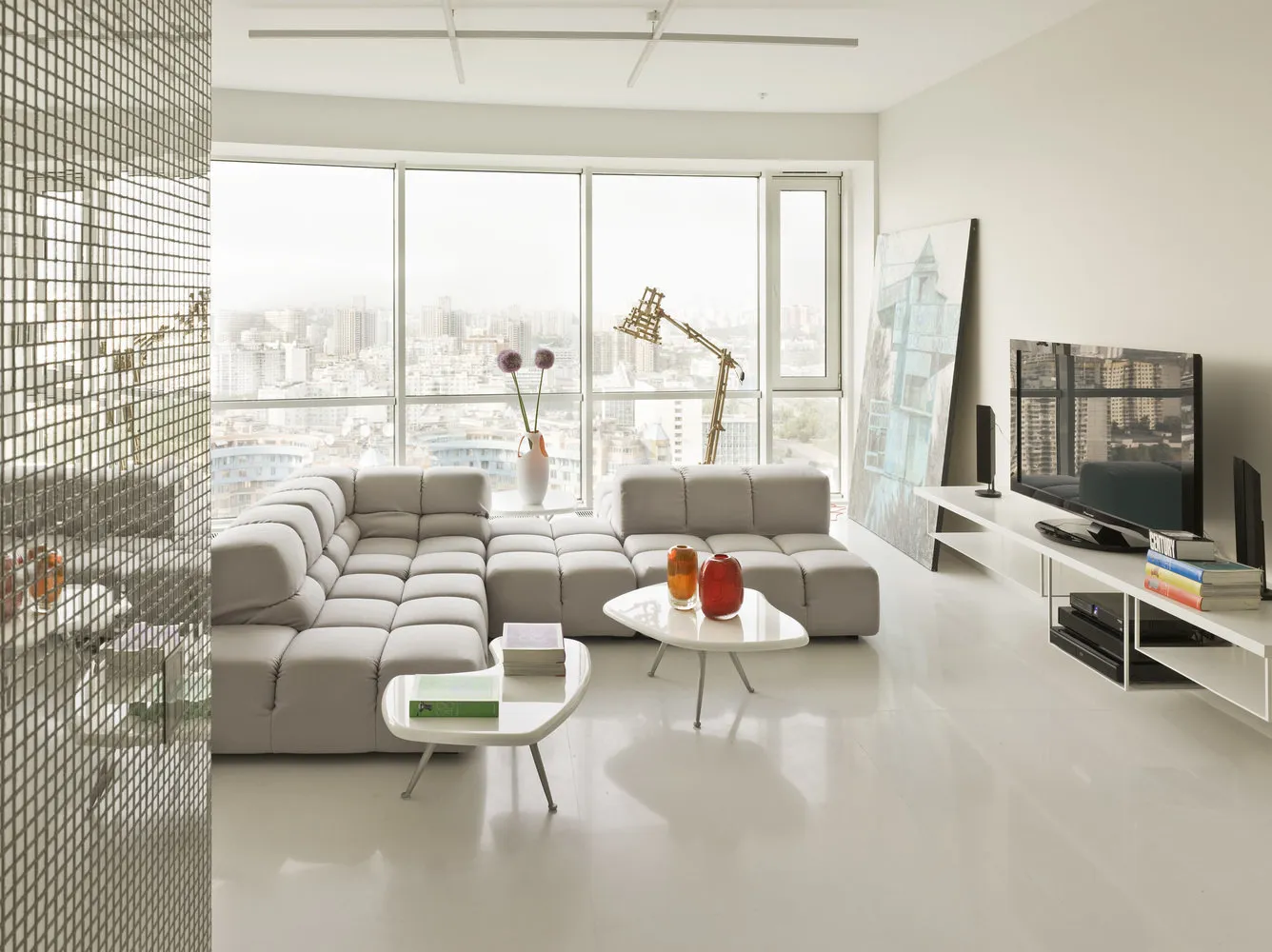 Дизайн: бюро Artburo 1/1 