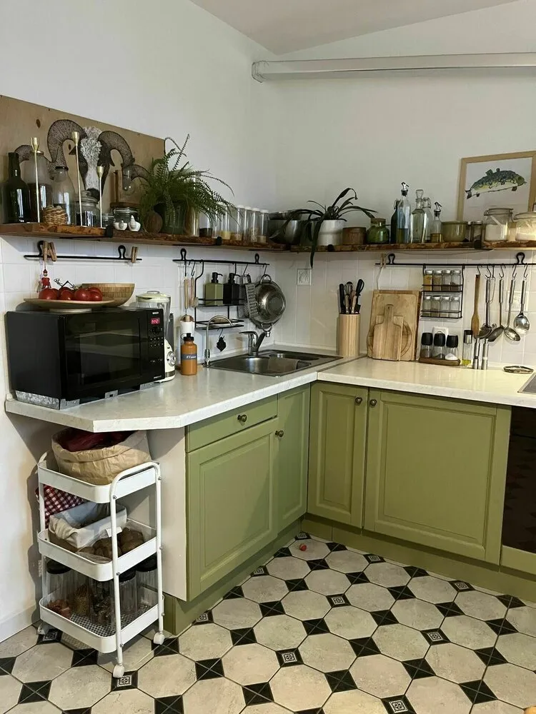 Foto: Küche und Esszimmer im modernen Stil, Zimmer-Interieur, Interieur-Stil, Interior Design, Tipps, günstige Wohnraum-Aktualisierung, wie man das Interieur aktualisiert, wie man ein Mietwohnungsinterieur verbessert, ohne Renovierung, neues Interieur ohne Renovierung, wie man das Interieur ohne Renovierung aktualisiert, Wohnungsinterieur, Design ohne Renovierung – Fotos auf unserer Website