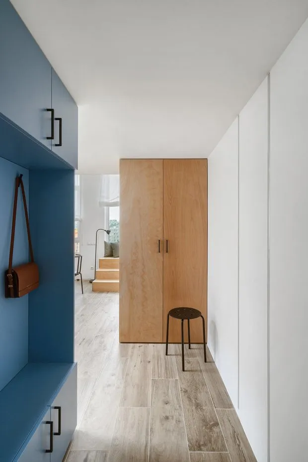 Foto: en estilo , Entrada, Consejos, Almacenamiento en entrada, Iluminación de entrada, Cómo decorar la entrada, Cómo decorar una entrada pequeña – foto en nuestro sitio web