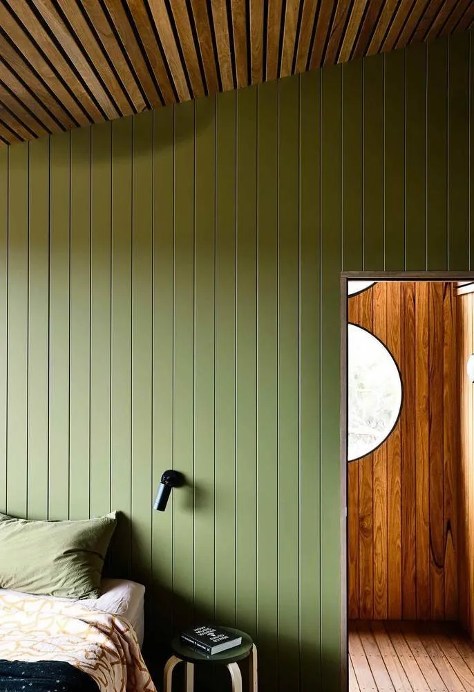 照片:普罗旺斯与小屋风格卧室,极简、绿色、棕色、生态、房屋与小屋 – 我们网站上的照片