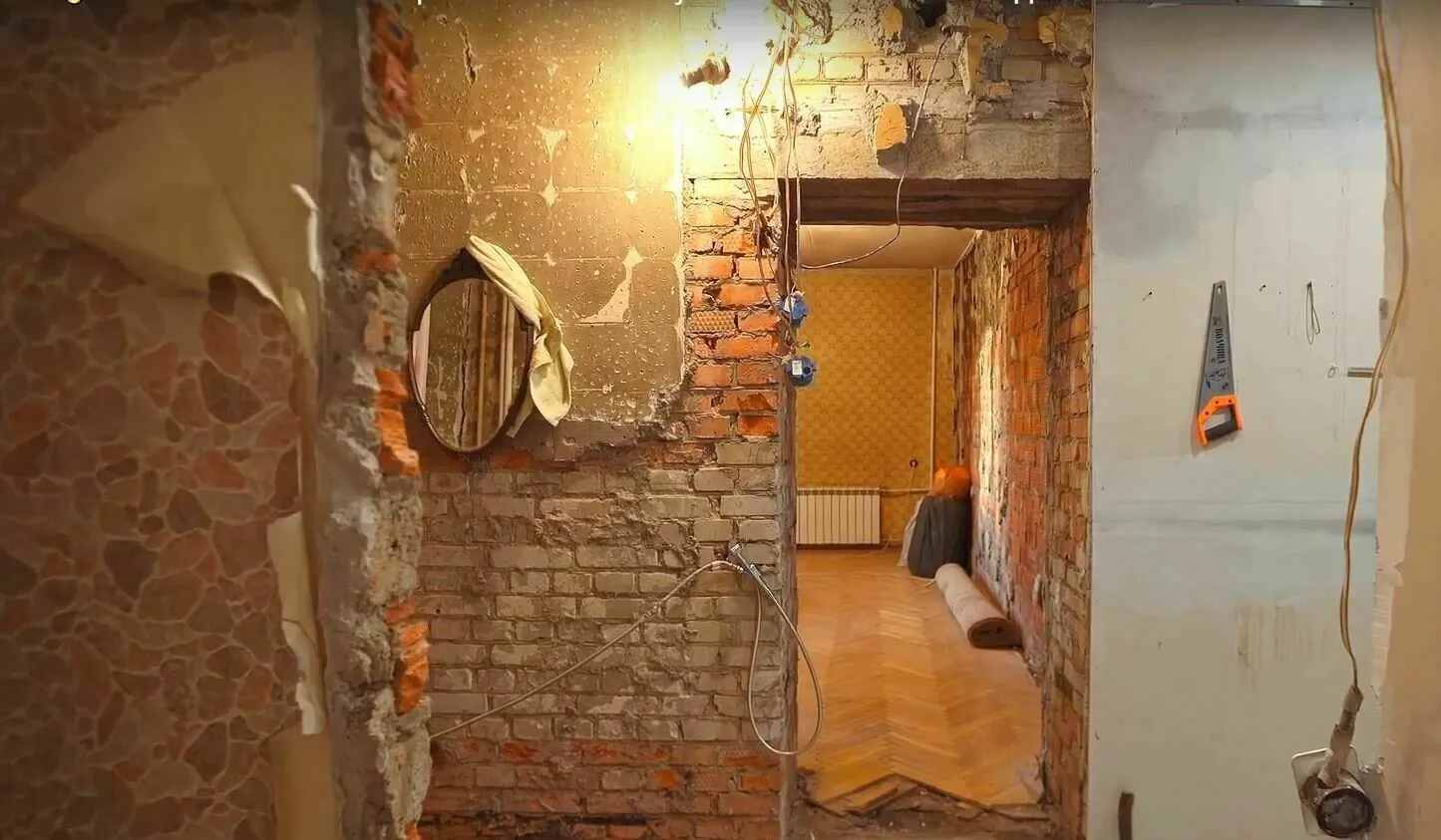 Foto: estilo, consejos, cómo ahorrar inteligentemente en la renovación, ahorrar en la renovación, interior de estalinca, diseño del interiores en estalinca, cómo ahorrar en la renovación, renovación económica, renovación de estalinca, cocina en estalinca, Ksenia Shahmatova, sala de estar en estalinca, calefacción en estalinca, tuberías en estalinca, baño en estalinca, Movimiento de Renovación – foto en nuestro sitio web