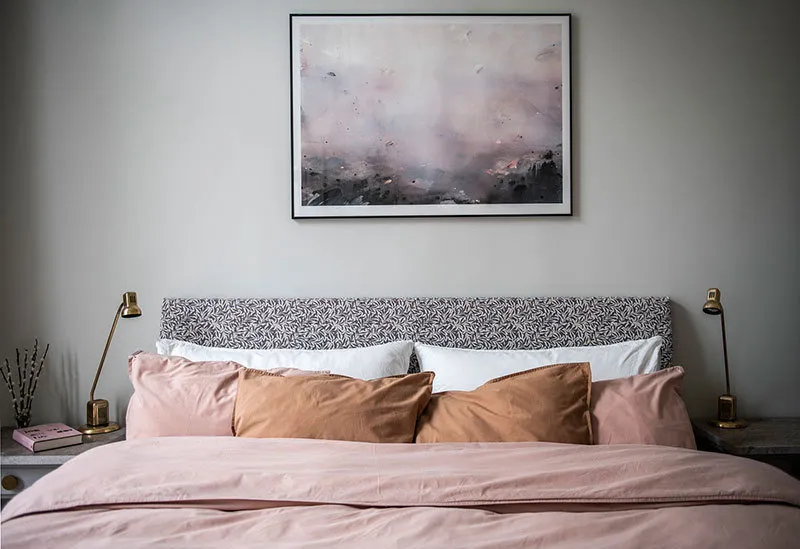 图片:卧室斯堪的纳维亚、现代、折中主义、室内装饰,公寓,白色,黑色,2间房,60-90平方米 – 网站上的照片