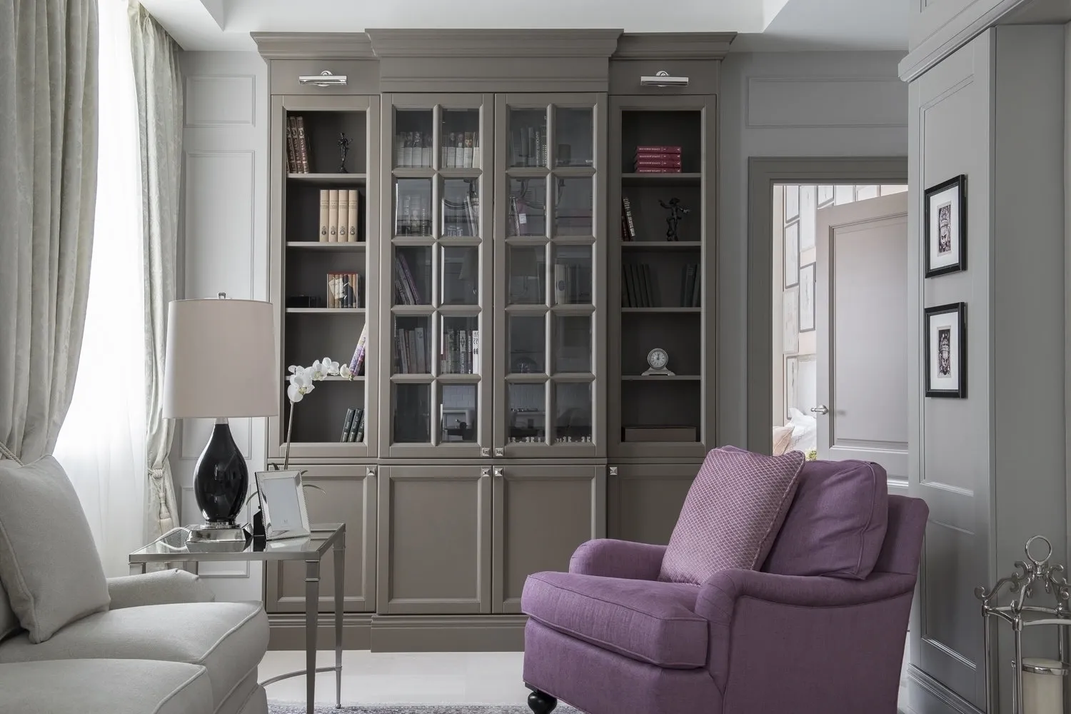 照片：经典风格客厅，网站上的照片