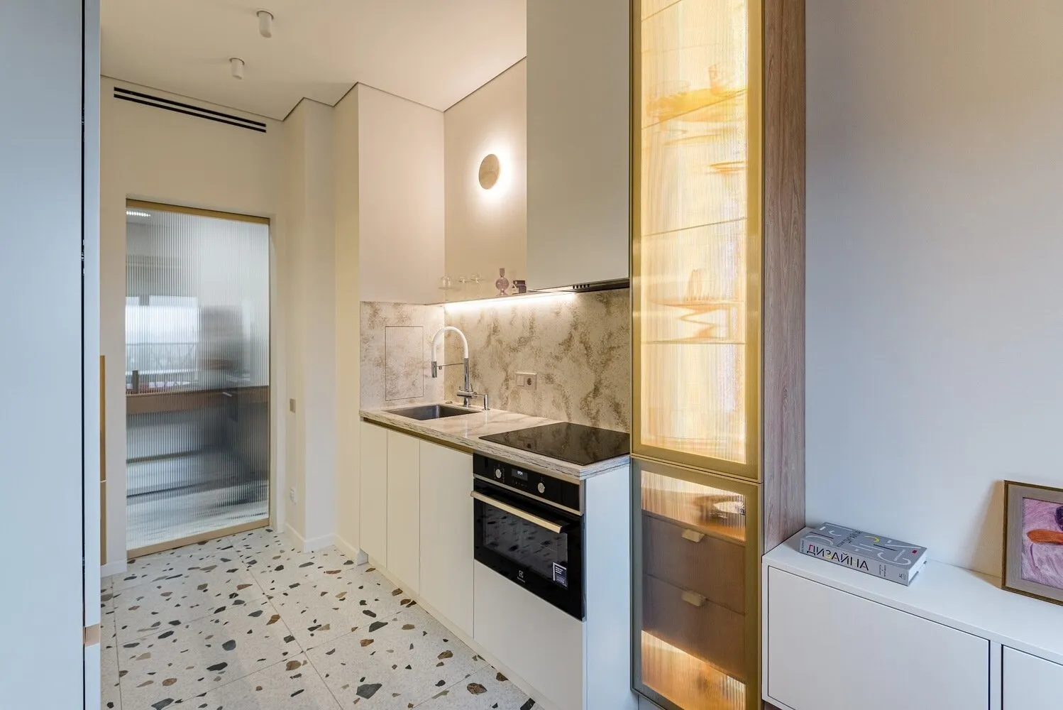 Фотография: в стиле , Современный, Квартира, Проект дня, 3 комнаты, 40-60 метров, Лина Князева, Виктория Тозлян – фото на нашем сайте