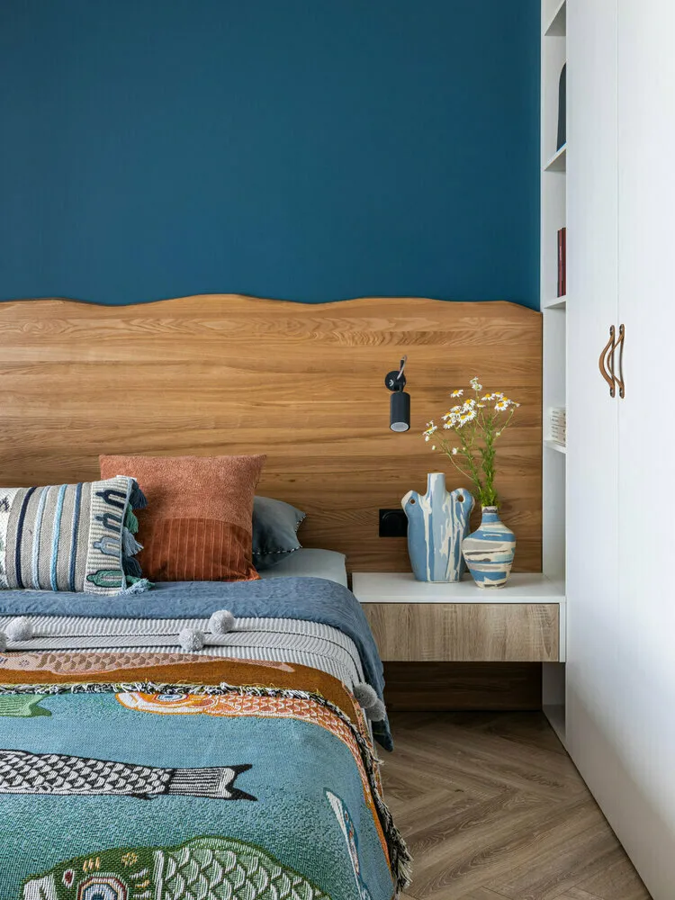 Design: Elmira Galiyeva