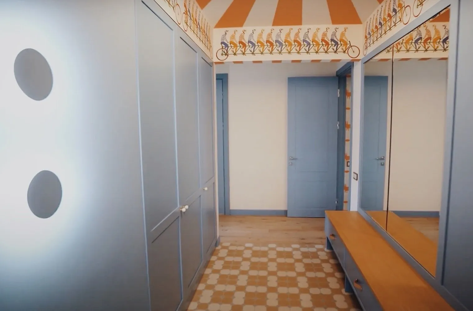 Foto: estilo moderno, Vestíbulo, Guía – foto en nuestro sitio web