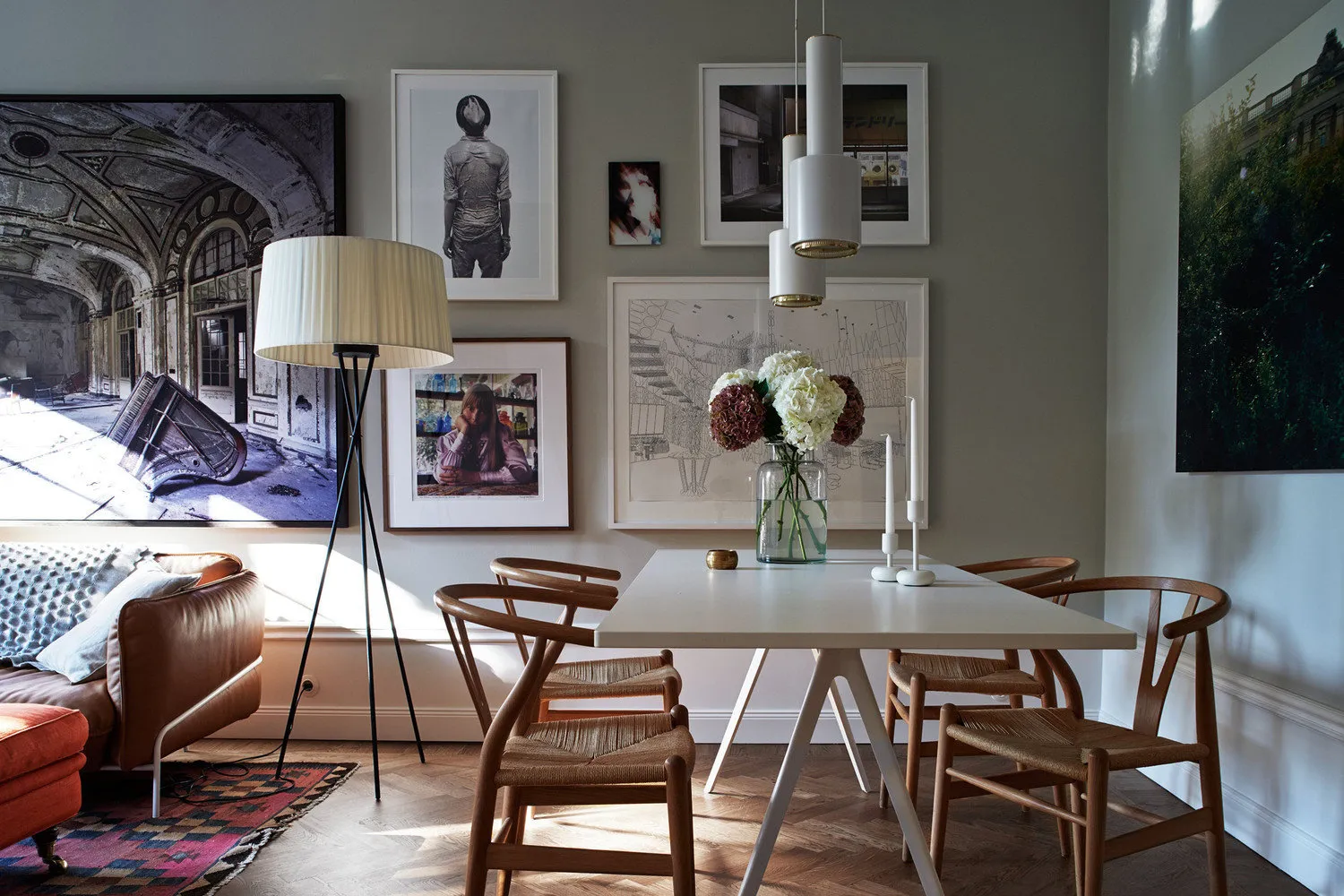 照片：斯堪的纳维亚风格客厅，环保，室内装饰，公寓 – 我们网站上的照片