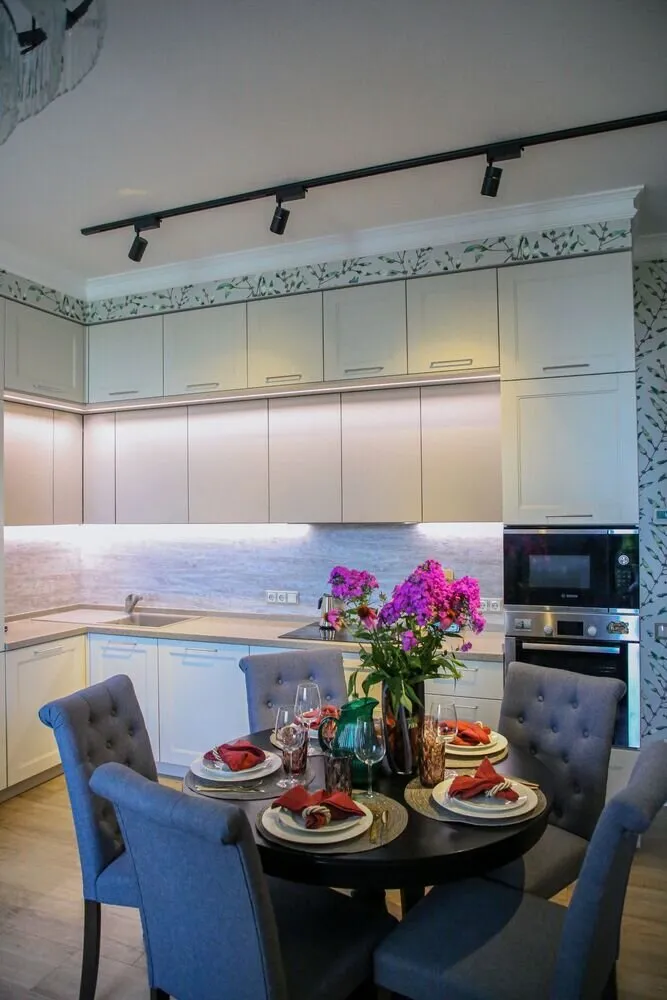 Фотографія: Кухня та столова в стилі Сучасний, Квартира, Проект дня, Московська область, Монолітний будинок, 3 кімнати, 60-90 метрів, Жуковський, Марія Чикунова – фото на нашому сайті