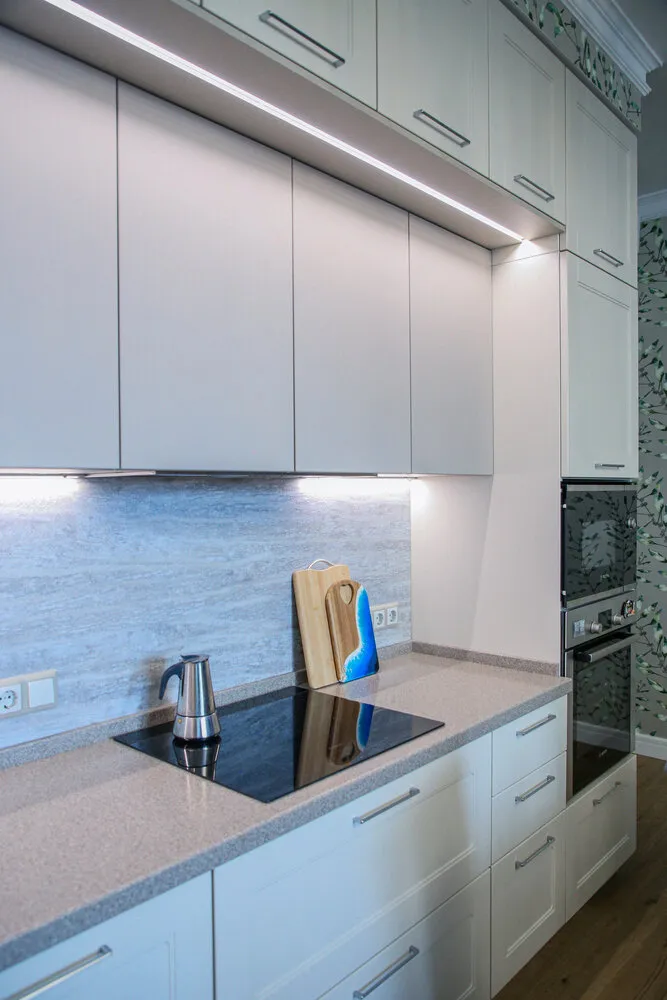 Фотографія: Кухня та столова в стилі Сучасний, Квартира, Проект дня, Московська область, Монолітний будинок, 3 кімнати, 60-90 метрів, Жуковський, Марія Чикунова – фото на нашому сайті