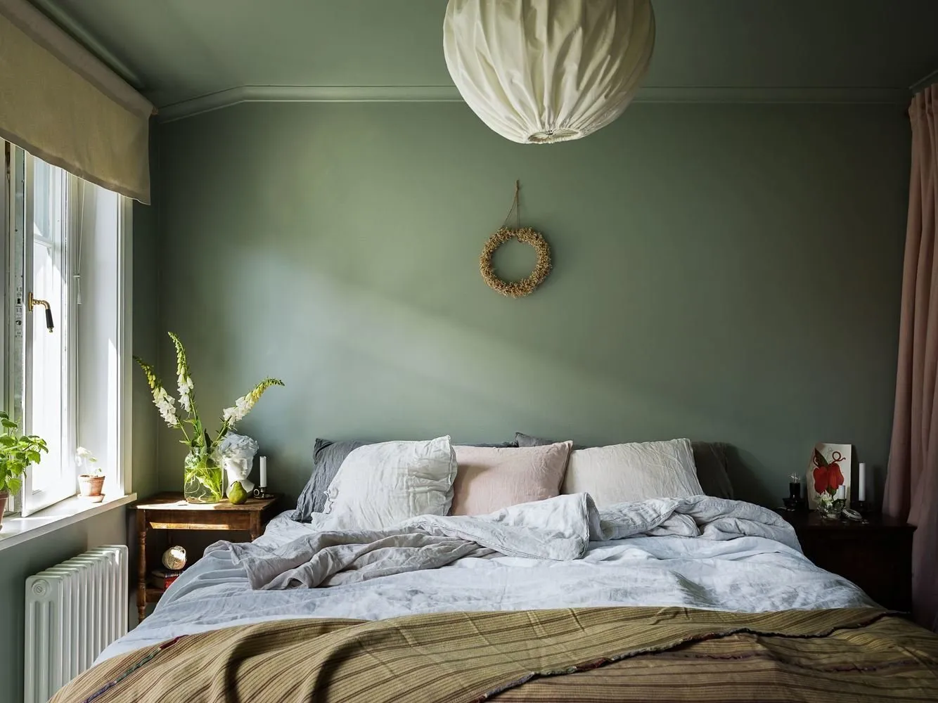 Фотографія: Спальня в стилі Скандинавія, Сучасний, Квартира, Поради, Мінімалізм, 40-60 метрів – фото на нашому сайті